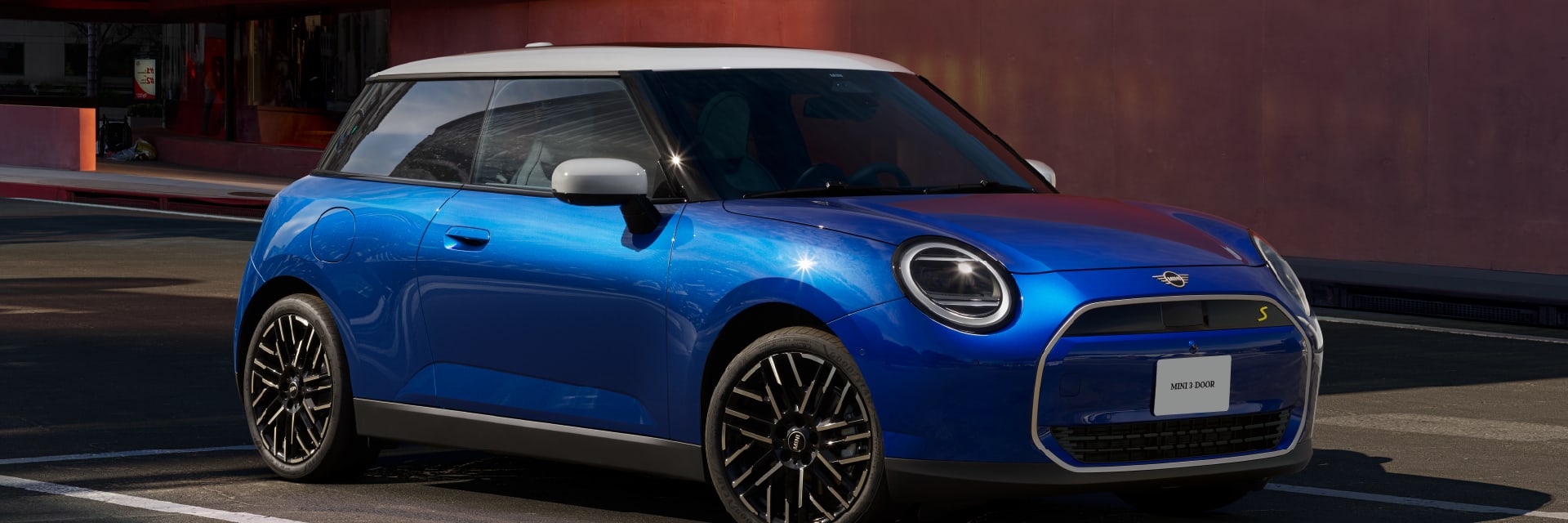 THE NEW ALL-ELECTRIC MINI COOPER.