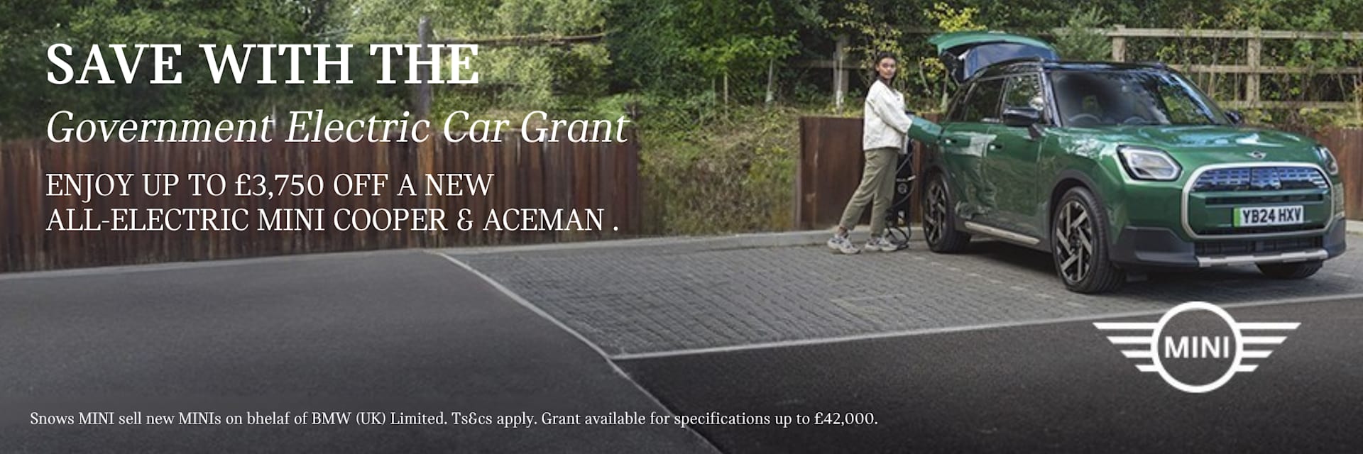 ENJOY UP TO £1,500 OFF A NEW ALL-ELECTRIC MINI COOPER & ACEMAN .