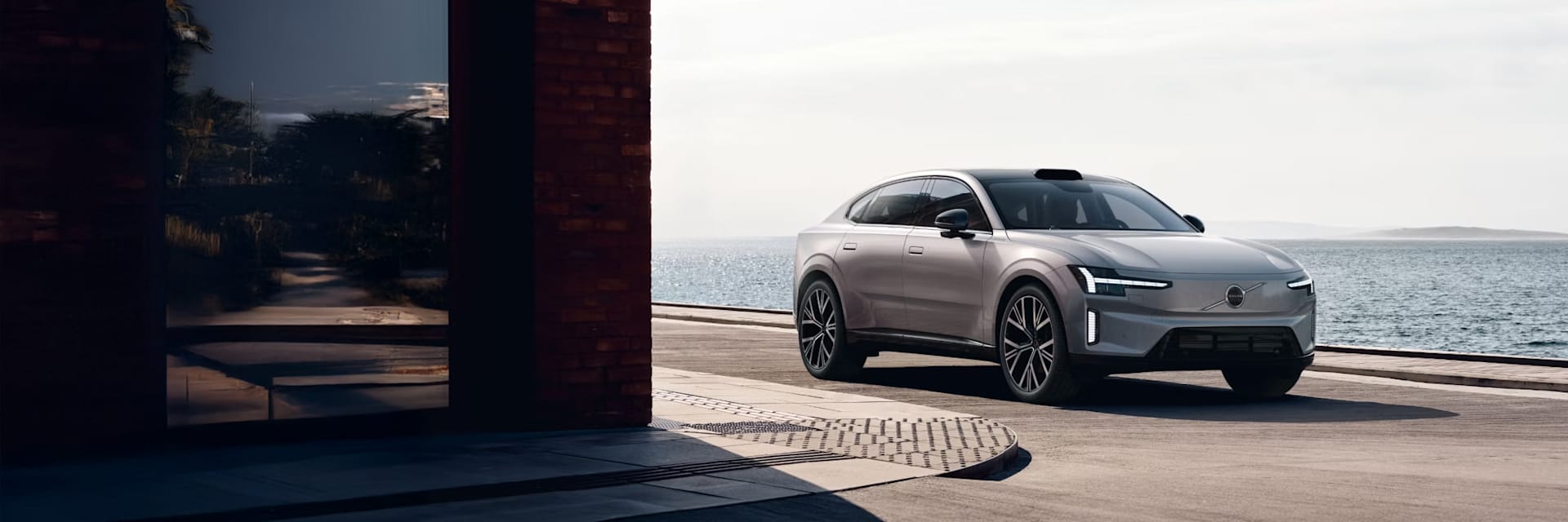 Meet the fully electric Volvo ES90