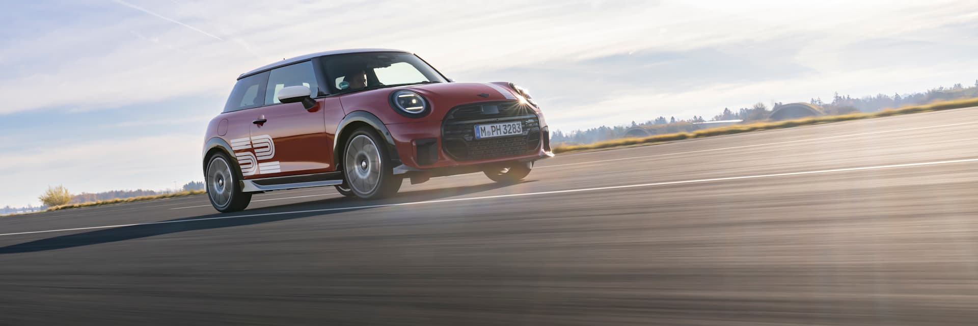 MINI JOHN COOPER WORKS.