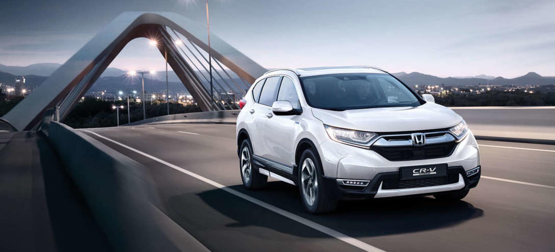 NEW CR-V AWD FROM ONLY £369 PM WITH £1500 DEPOSIT CONTRIBUTION