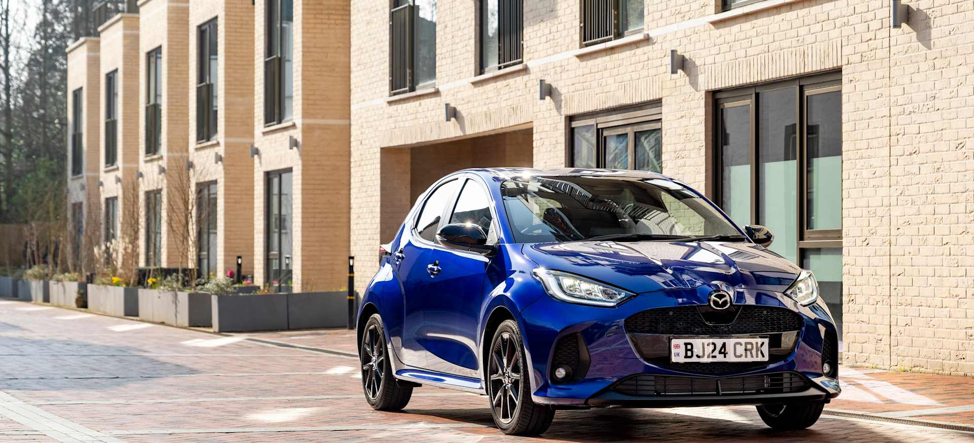 MAZDA 2 HYBRID