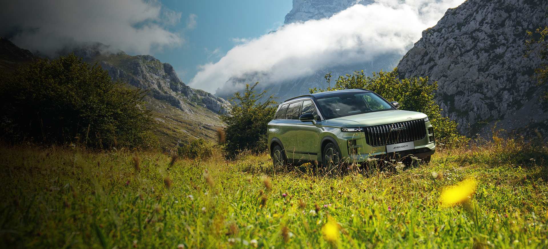 JAECOO 7 in the Countryside