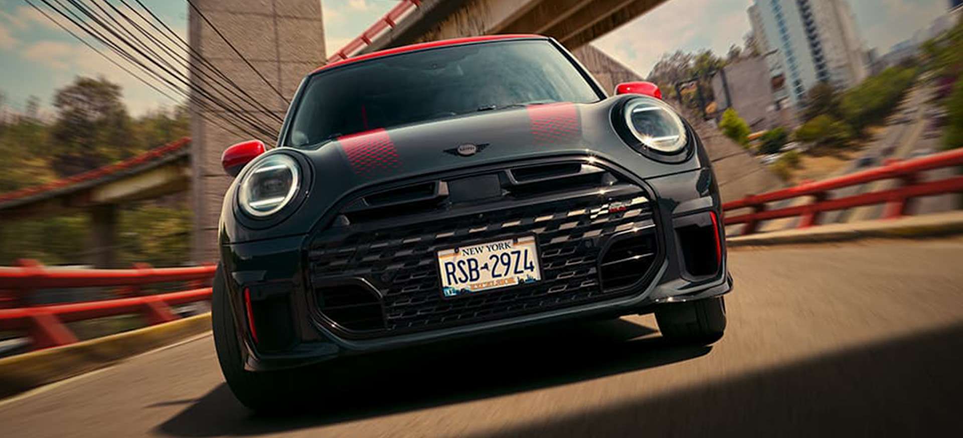MINI Cooper JCW Landing Page Split 