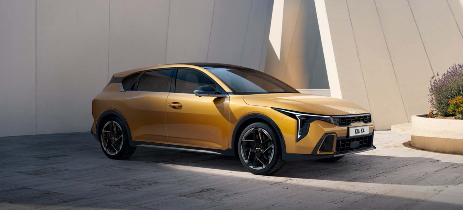 The Kia K4