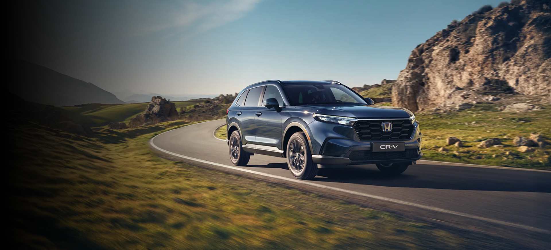 Save over £9,500 on the CR-V Hybrid