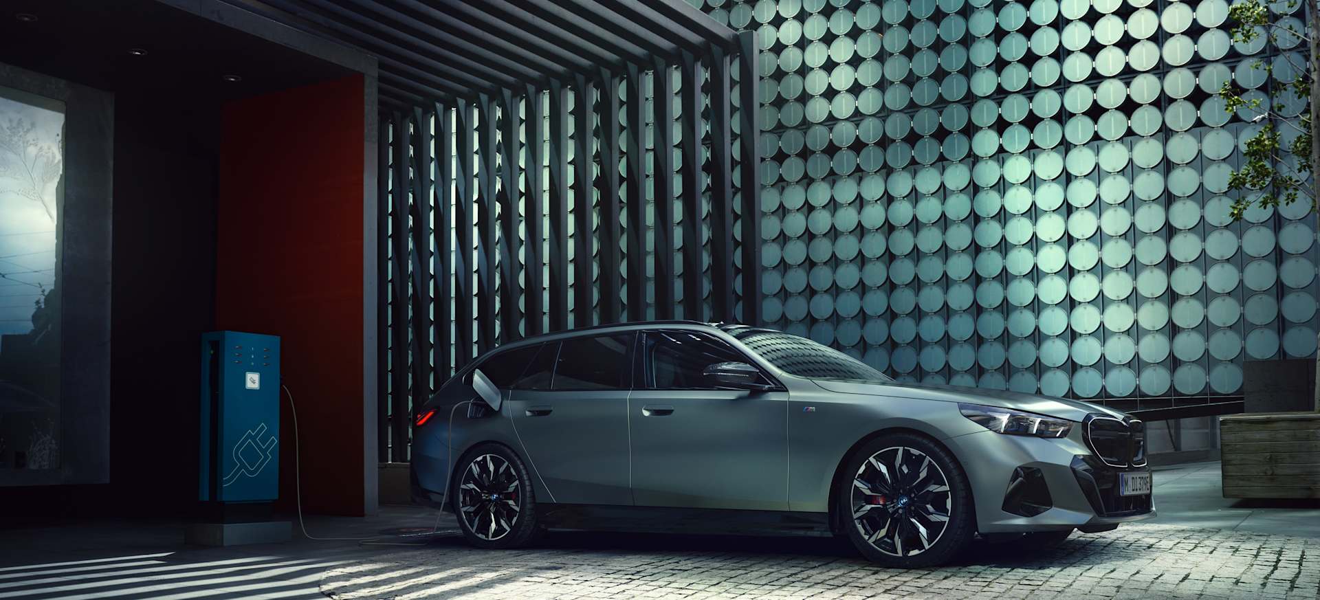 BMW i5 Touring