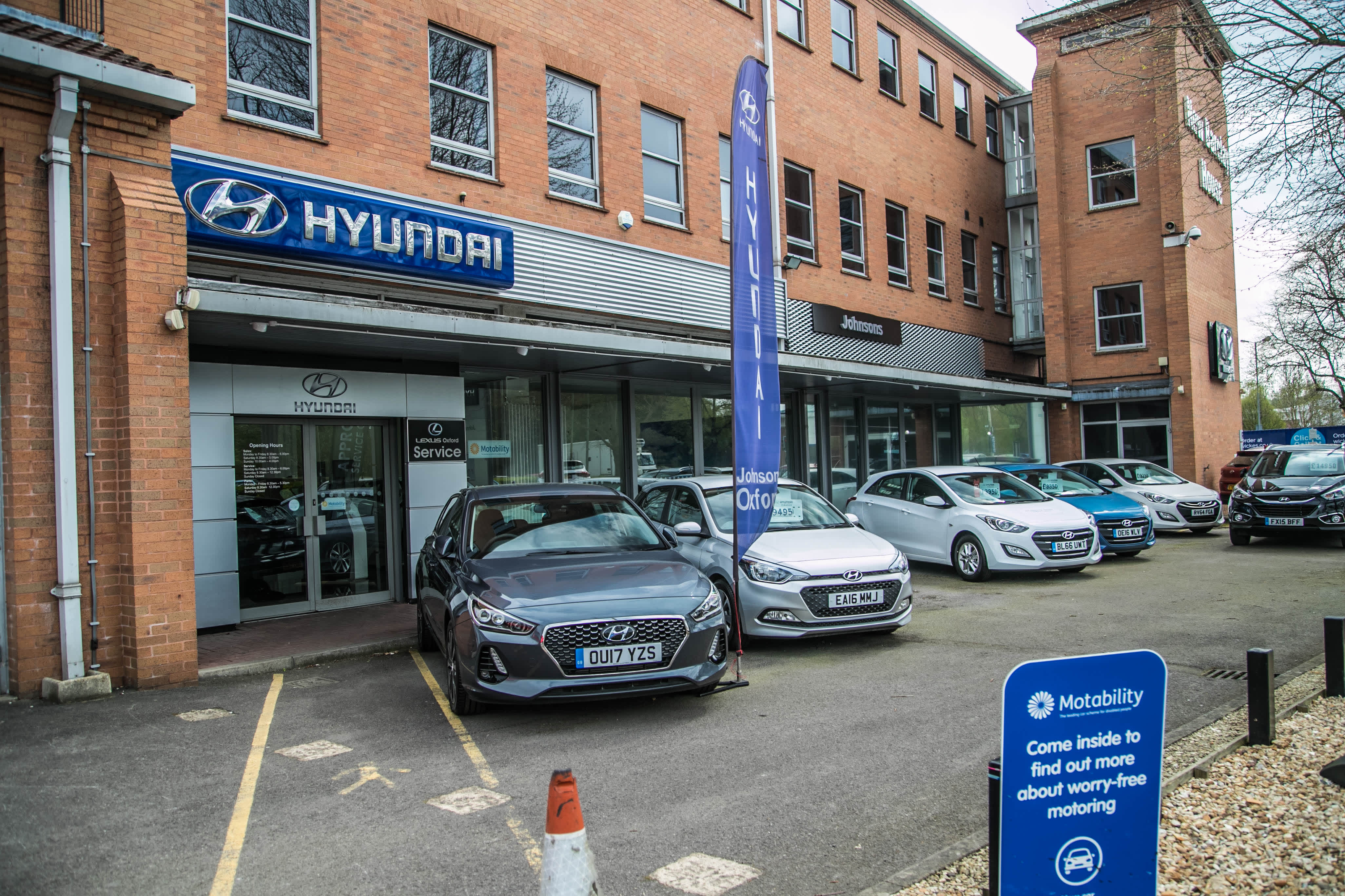 Riverhead Hyundai Dealer - kqrf3am