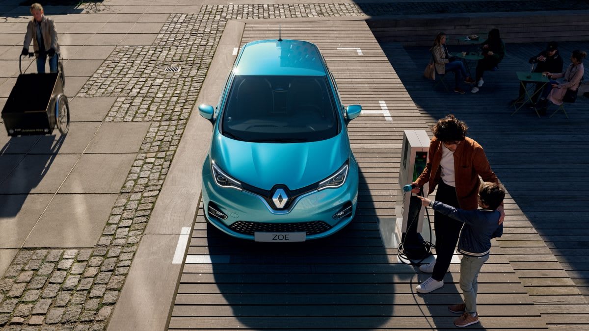 ZOE ICONIC BOOST CHARGE PCP 7.9 APR REPRESENTATIVE FINANCE OFFER
