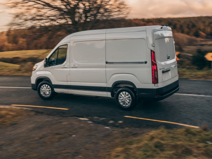 New Vans NI | Buy New Vans in Northern Ireland | Shelbourne Motors