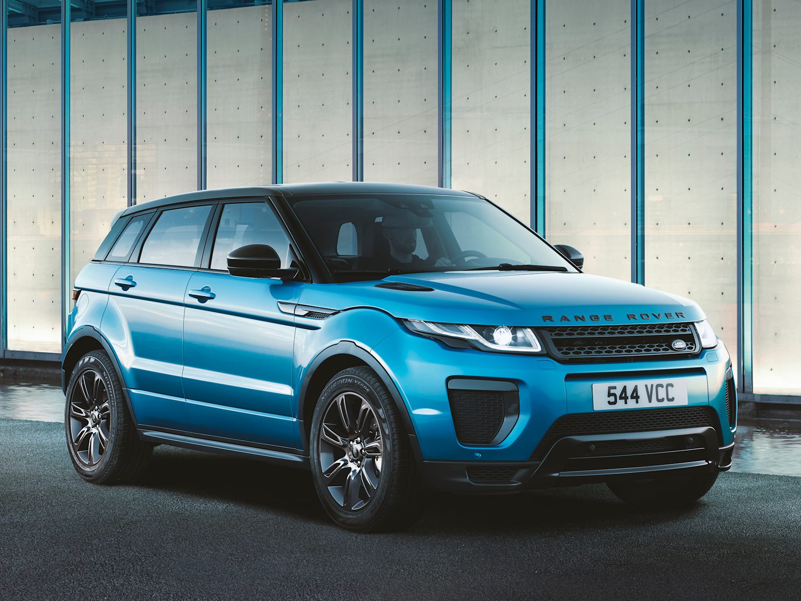 RANGE ROVER EVOQUE LAND MARK EDITION