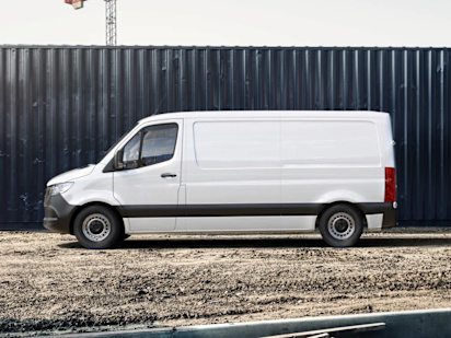 Mercedes deals van centre