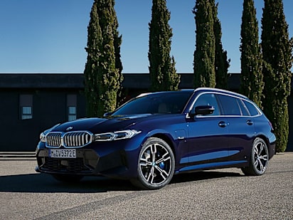 Bmw 330e touring hot sale electric range