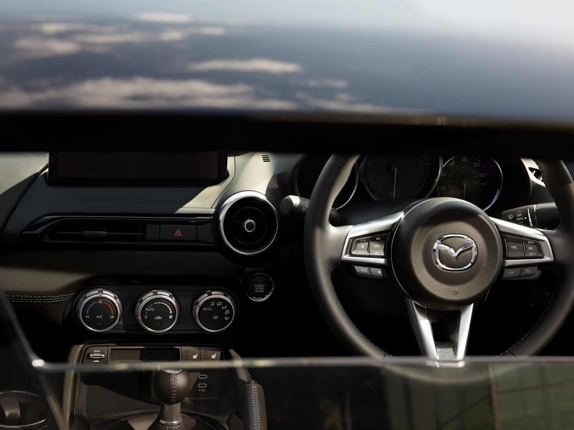 Mazda MX-5 RF interior cockpit and driver controls