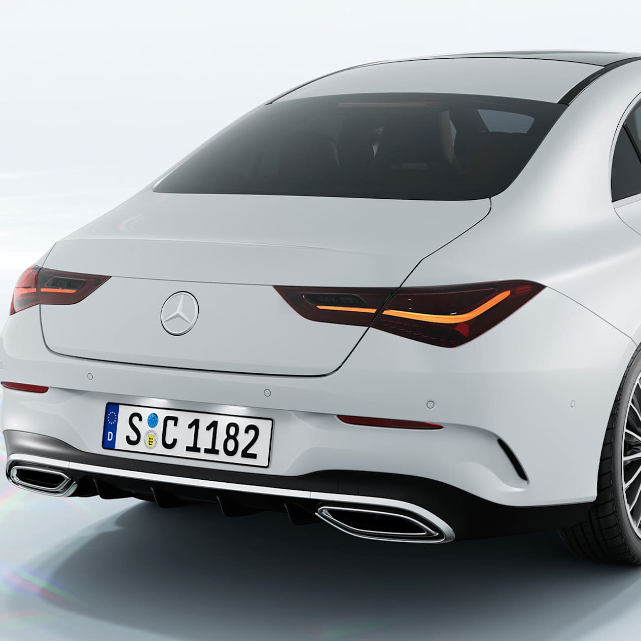 Nouveau design arrière Mercedes CLA coupé