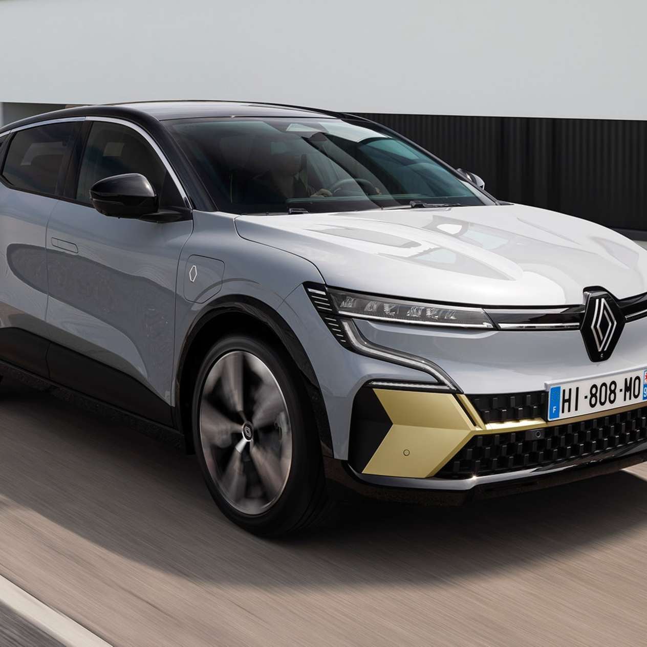 Cars2 Introducing: 2023 Renault Megane E-Tech Electric 