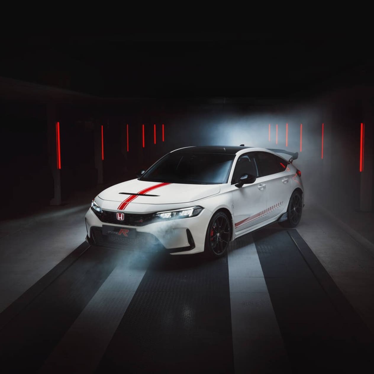 NEW ‘ULTIMATE EDITION’ TYPE R MARKS END OF SALES FOR ICONIC MODEL IN EUROPE