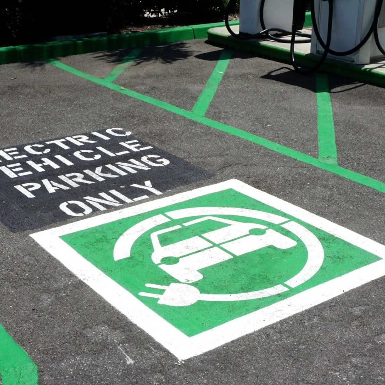 What_is_an_Electric_Car_Parking_Bay
