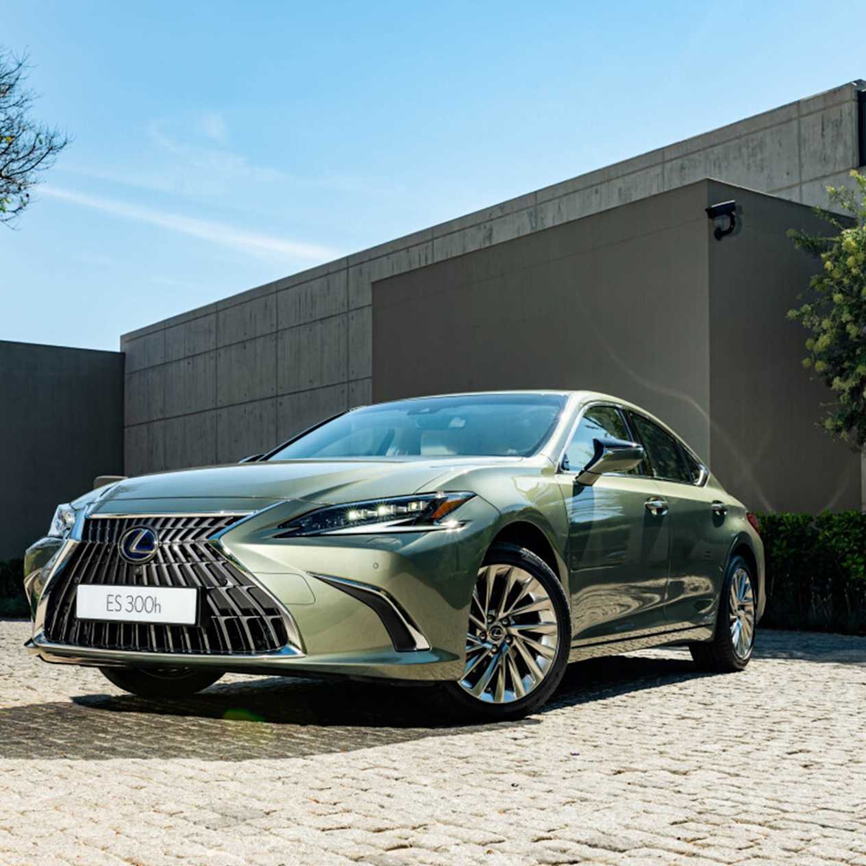 lexus es