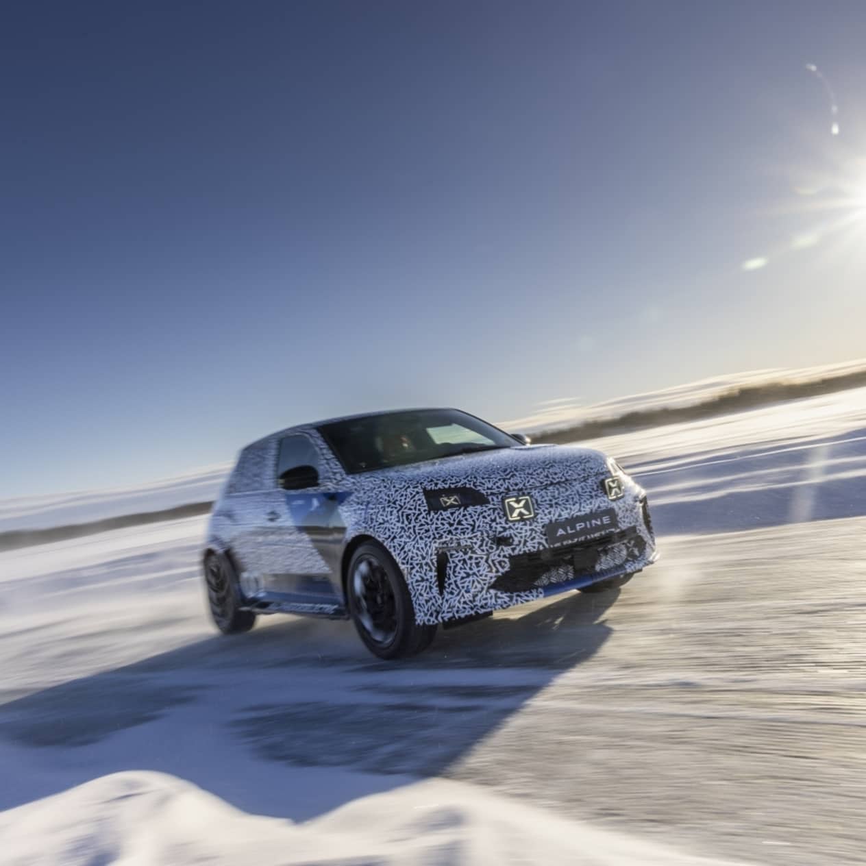 ALPINE A290: THE NEW ELECTRIC HOT HATCH RUNS FOR THE FIRST TIME AT THE ARCTIC CIRCLE
