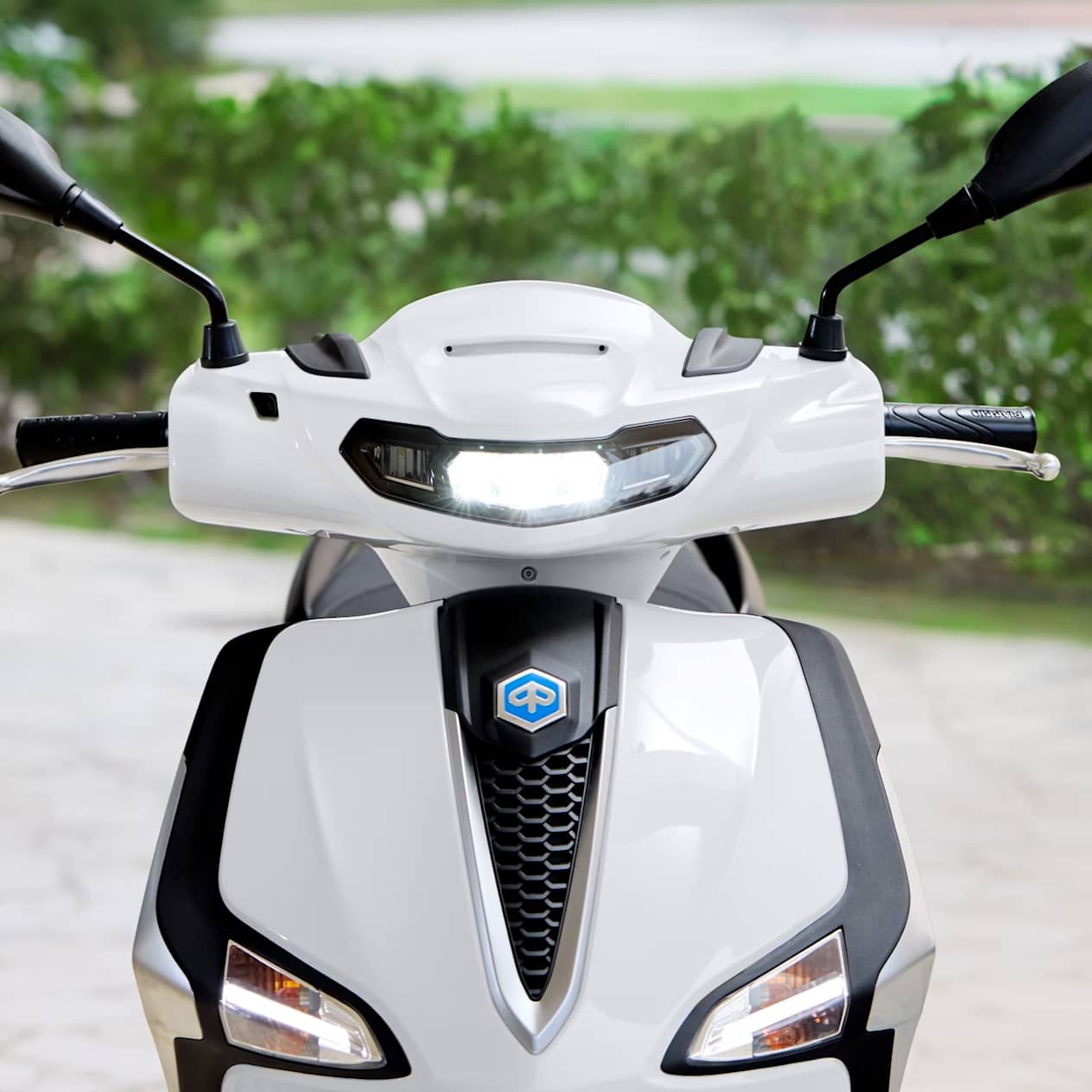 Piaggio Liberty 2025 optique led