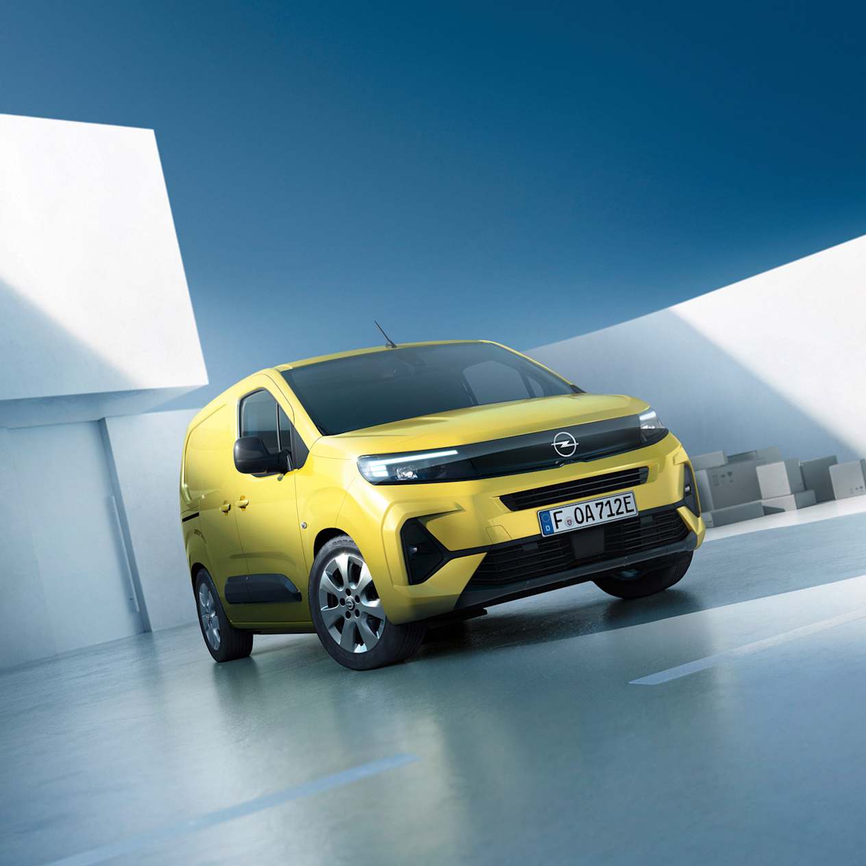 Fourgon Opel Combo Cargo 2024 : trois quarts avant droit