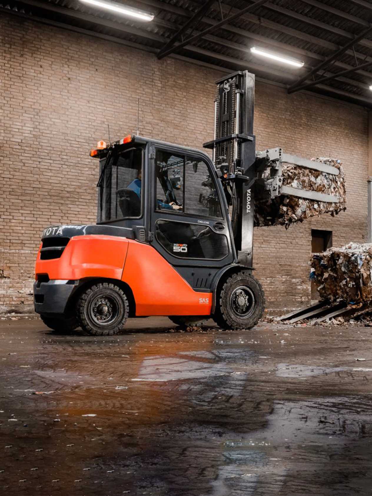 Pre-Owned Forklifts