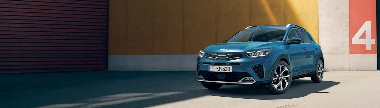 Kia Stonic 2021 : trois quarts avant gauche statique