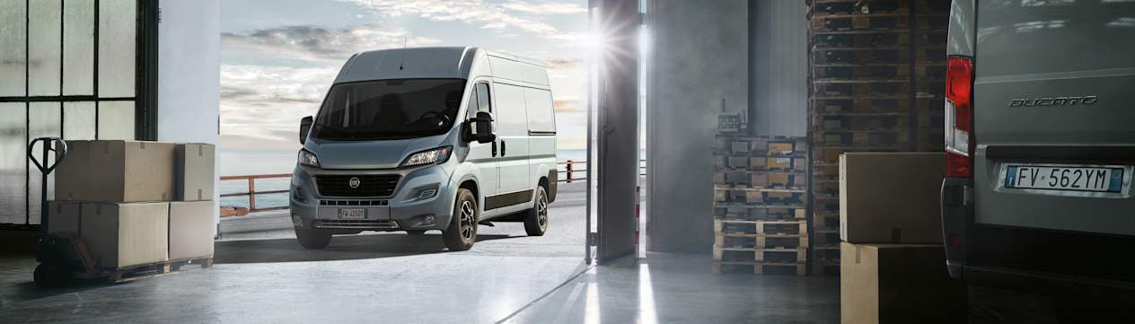 Fiat Ducato dans un entrepôt