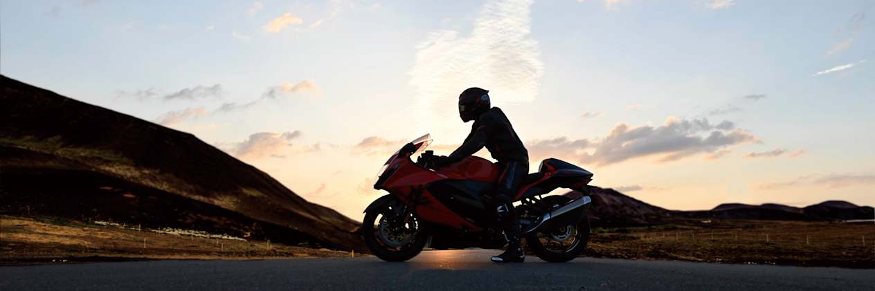 Suzuki Hayabusa 2023 à l'arrêt