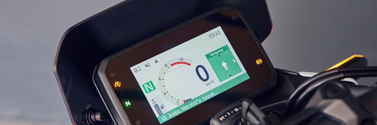 Honda CB500 Hornet 2024 : écran tactile compteurs