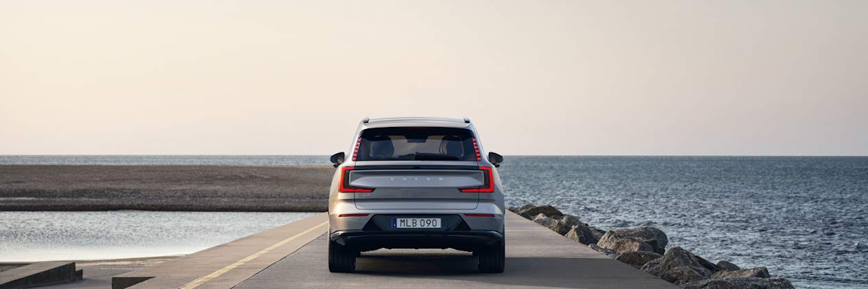 volvo ex90 rear shot