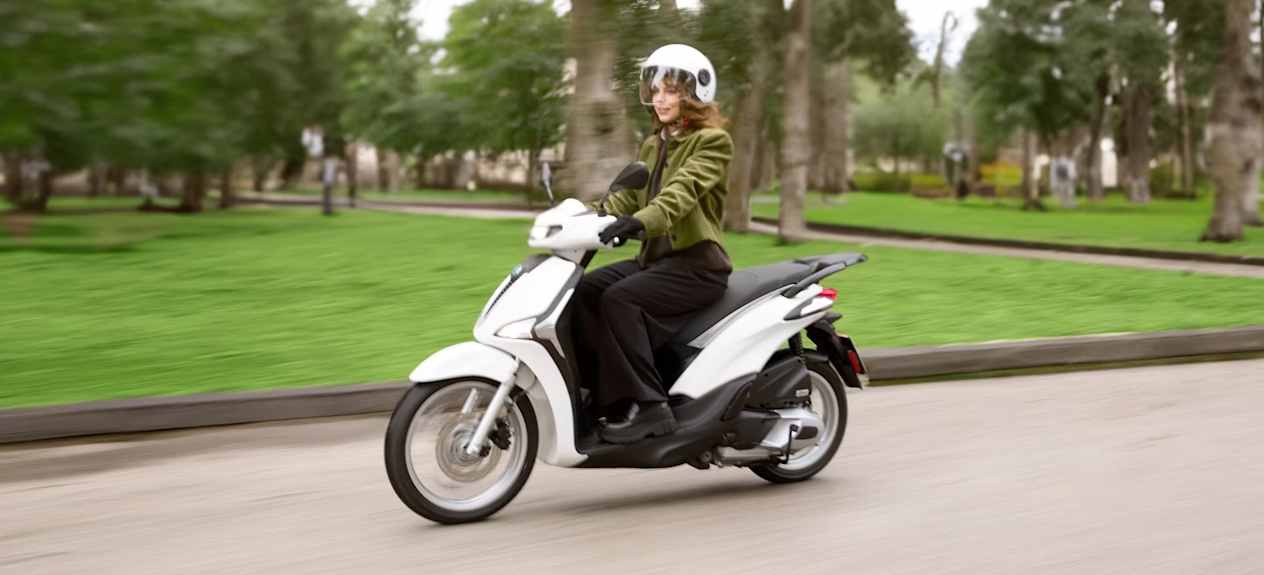 Piaggio Liberty 2025 avec pilote