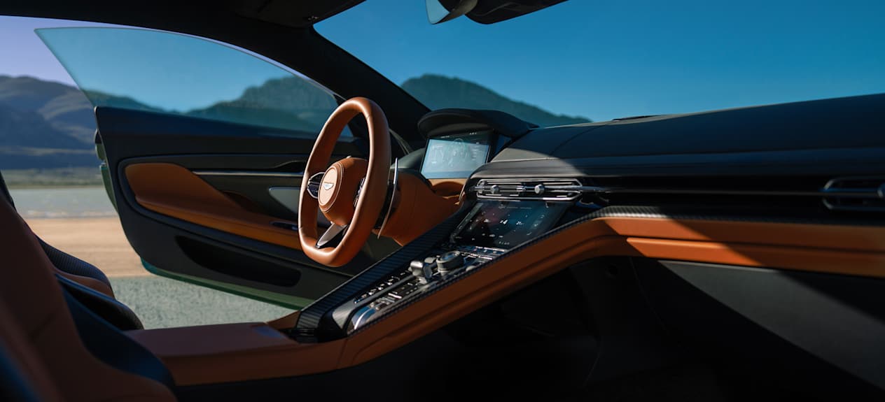 Aston Martin DB12 intérieur