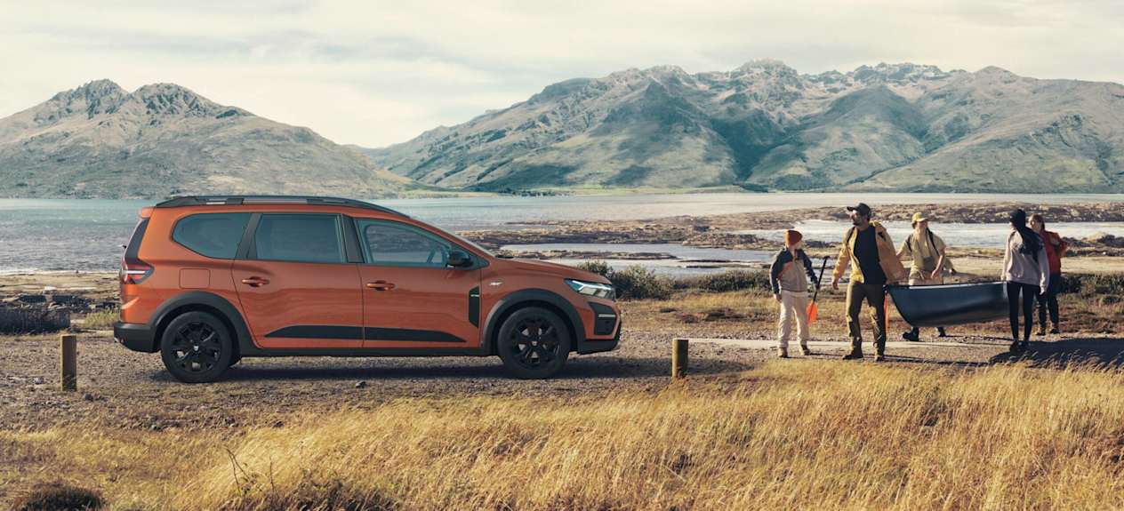 Jogger Hybrid Side View Exterior