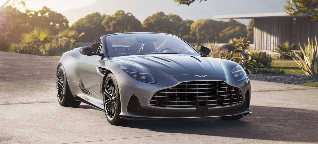 Aston Martin DB12 Volante vue 3/4 avant
