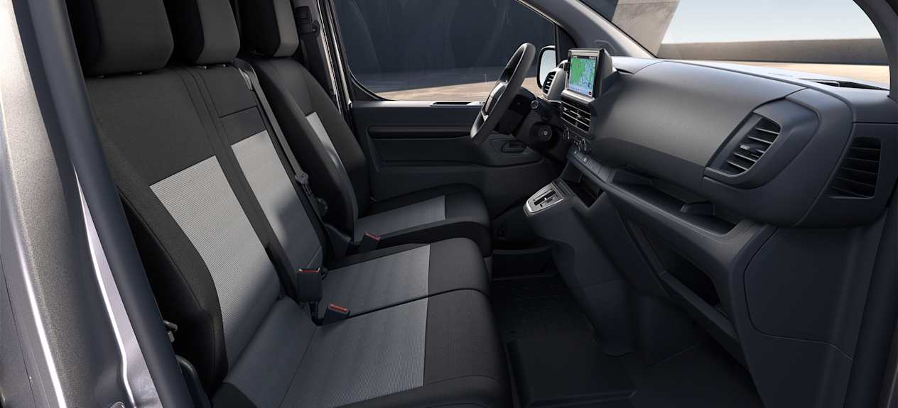 Toyota Proace 2024 : intérieur et sièges banquette avant