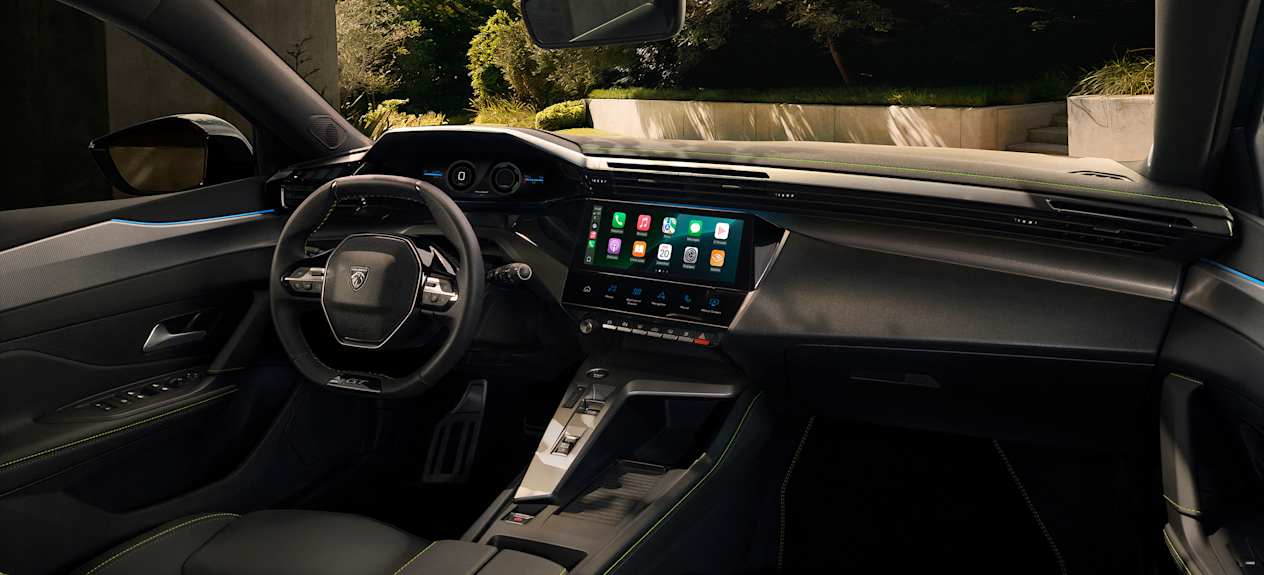 Peugeot 308 sw 2025 : surpiqures vertes