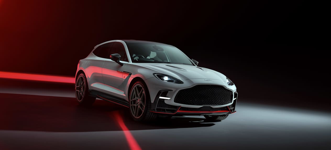 Aston martin DBX S : vue profil 3/4