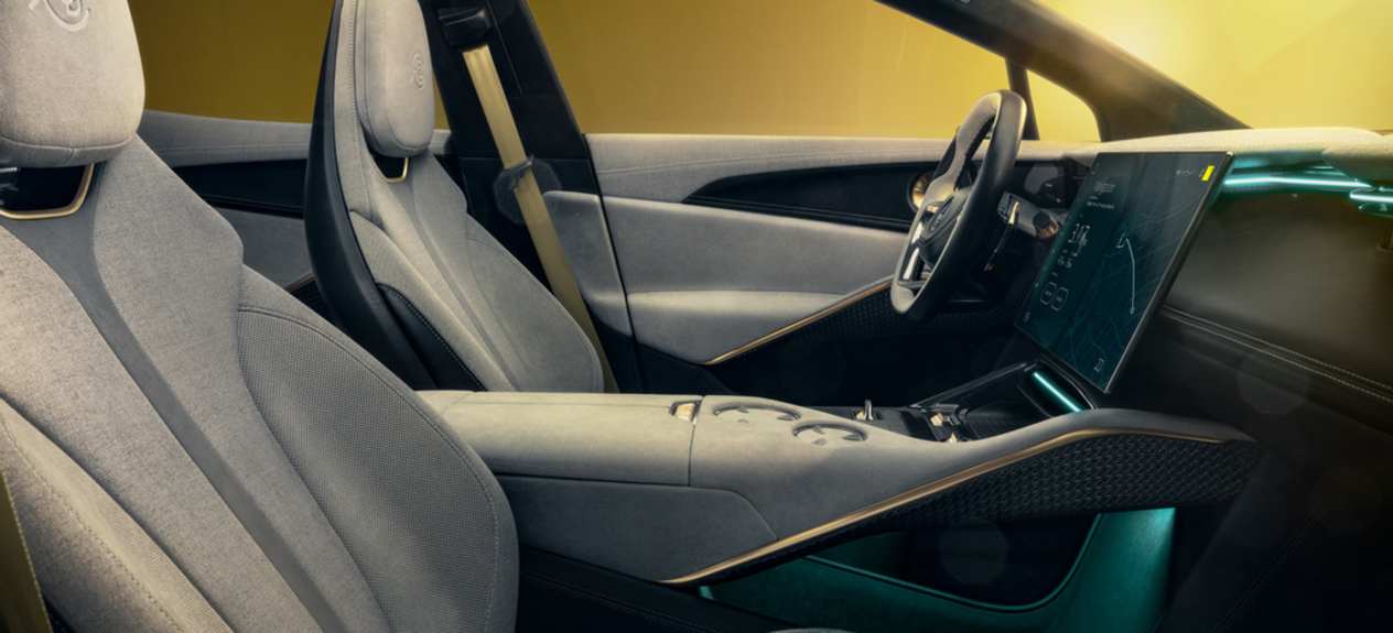 Lotus Eletre : Habitacle avant