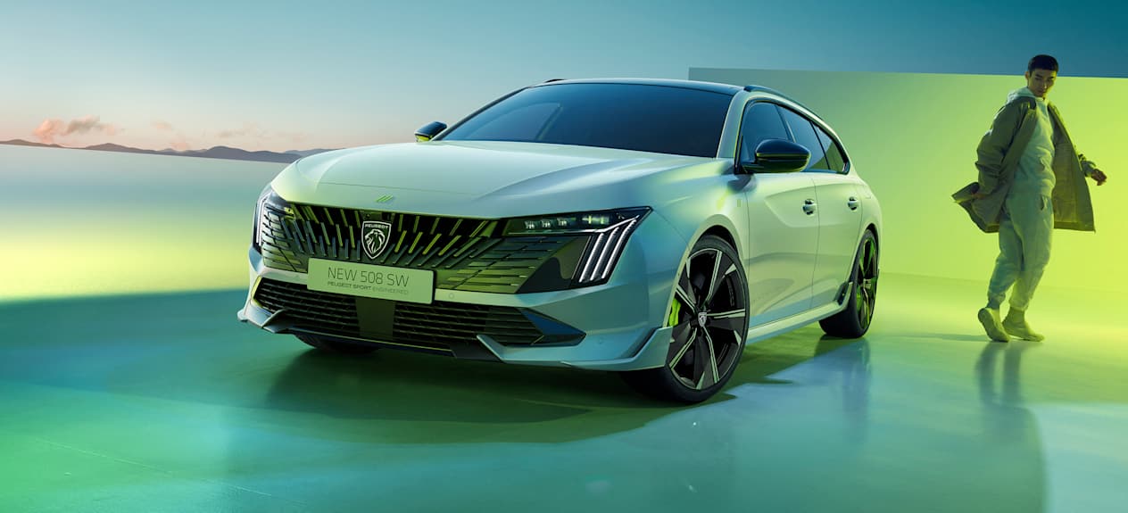 Peugeot 508 SW PSE 2023 : trois quarts avant droit
