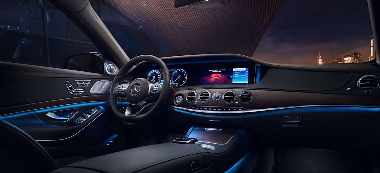 Mercedes Classe S intérieur nuit