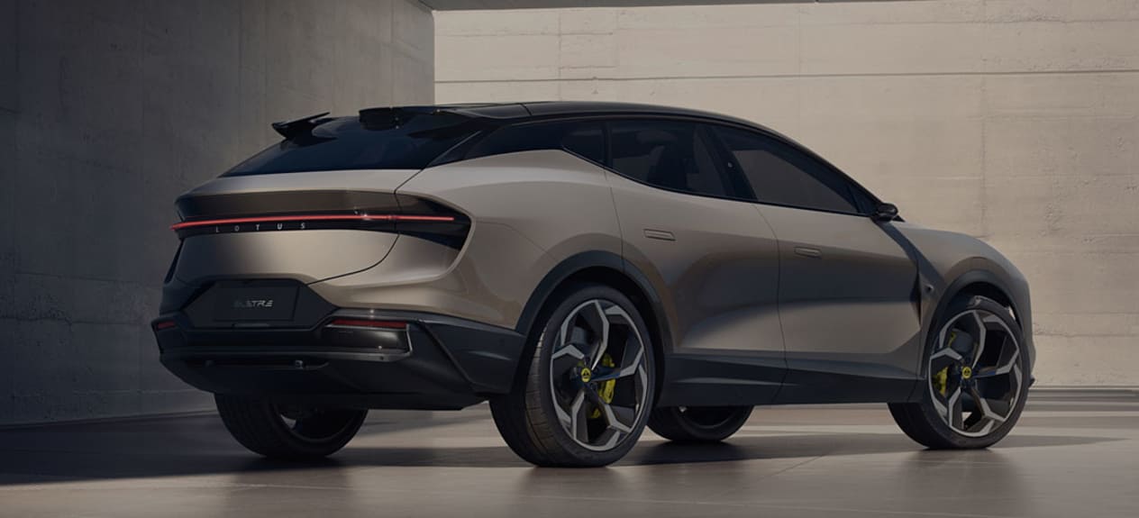 Lotus Eletre Trois quarts arrière