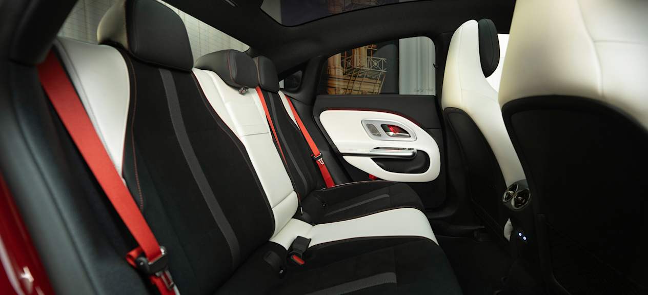 Mercedes CLA 2025 : places arrière