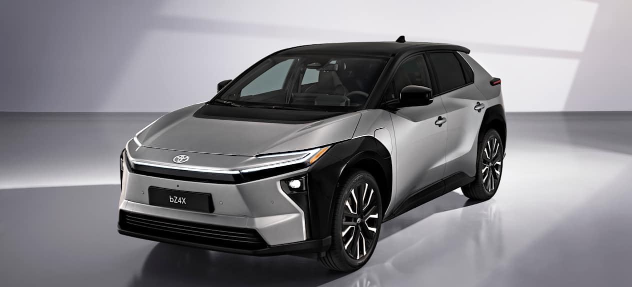 Toyota bZ4X 2025 : face avant