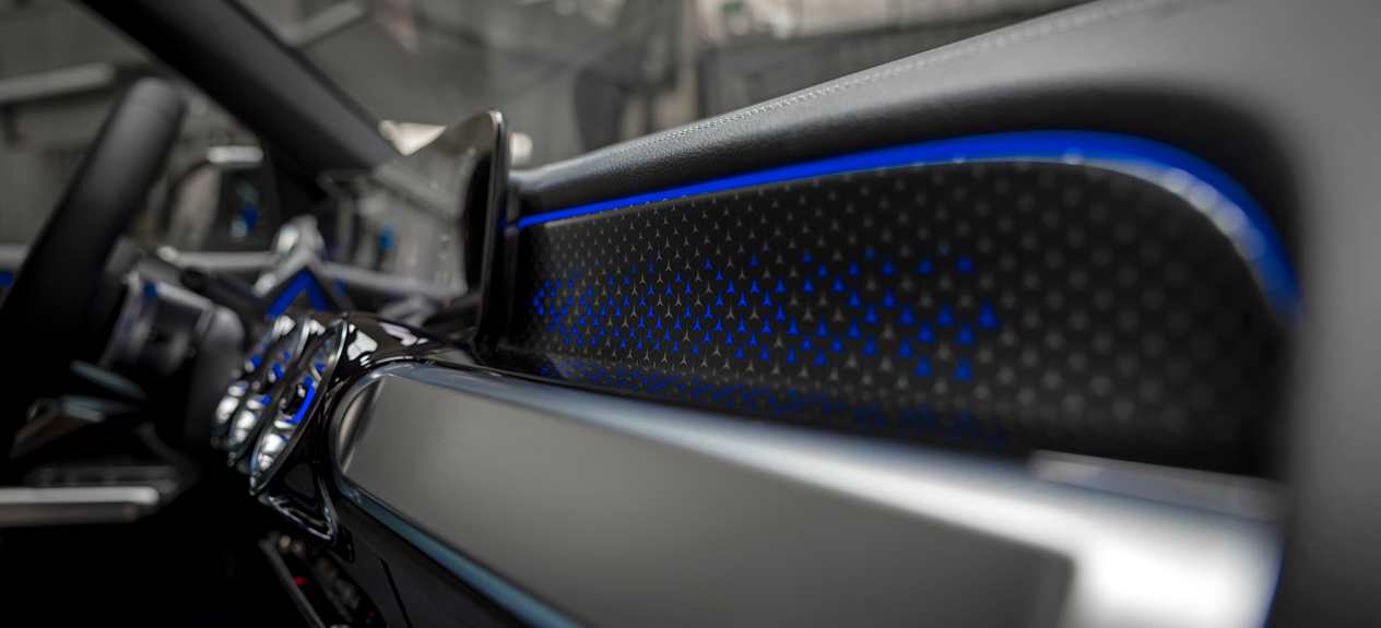 Mercedes EQB 2024 : détail planche de bord