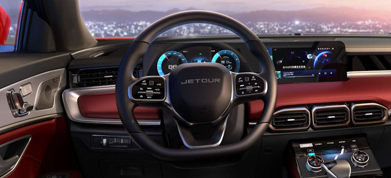 X70 Plus mart Infotainment and Advanced Connectivity 