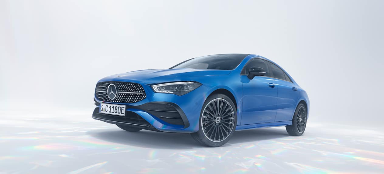 Mercedes CLA Coupé 2023 : trois quarts avant gauche