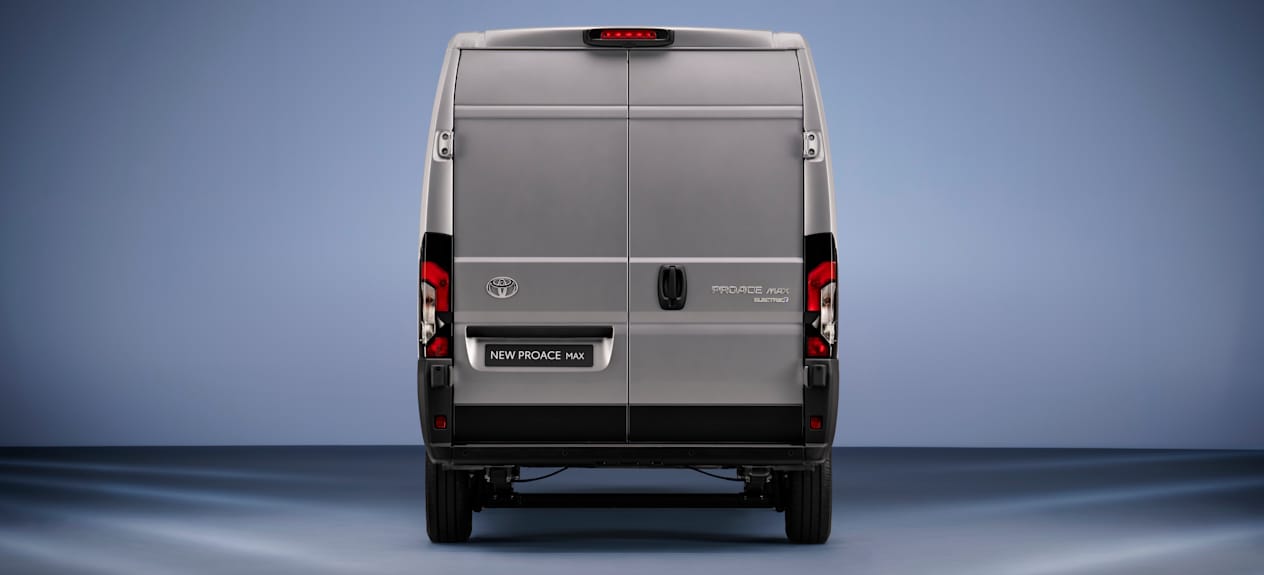 Fourgon Toyota Proace Max 2024 : face arrière statique