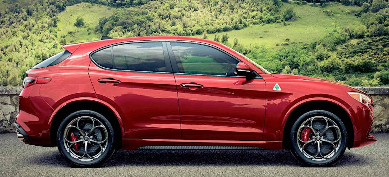 Alfa Romeo Stelvio Side Exterior